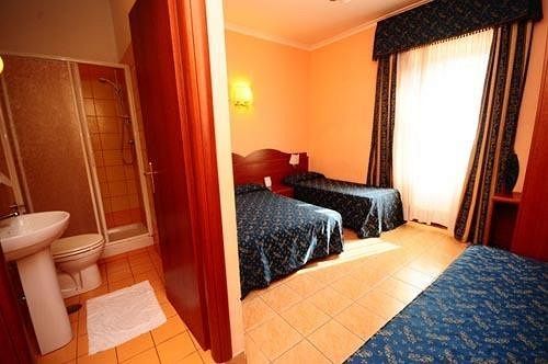 Termini Station Rooms Рим Екстер'єр фото
