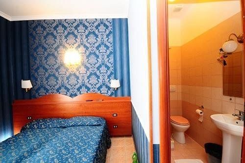 Termini Station Rooms Рим Екстер'єр фото