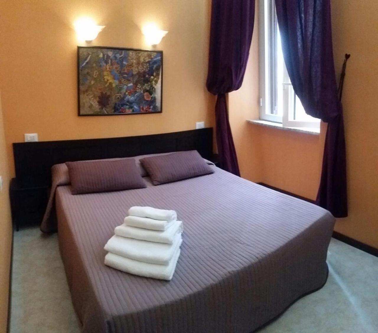Termini Station Rooms Рим Екстер'єр фото