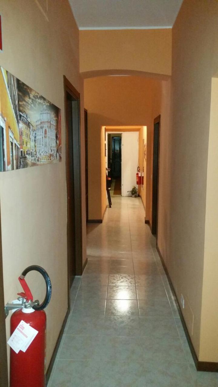 Termini Station Rooms Рим Екстер'єр фото